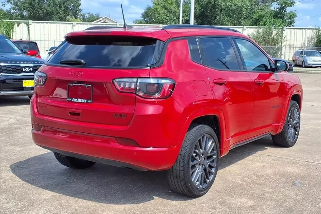 2023 Jeep Compass Limited photo 1