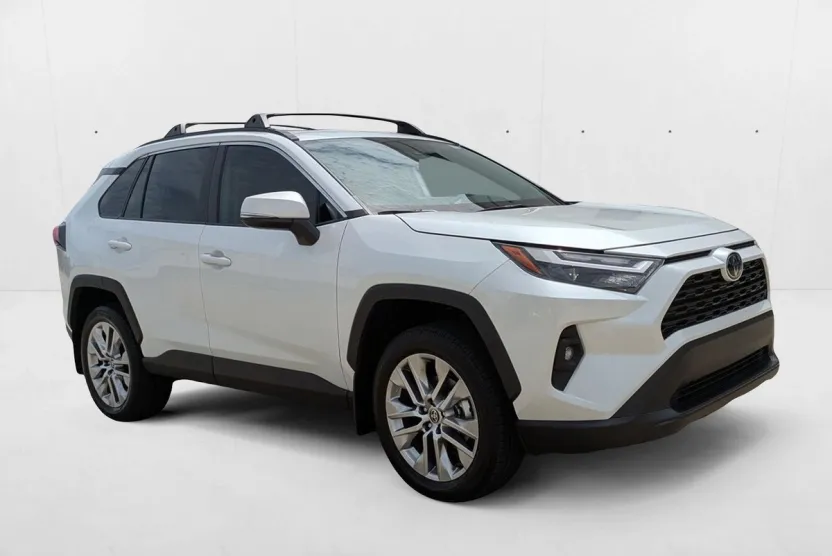 2025 Toyota RAV4 XLE Premium photo 1