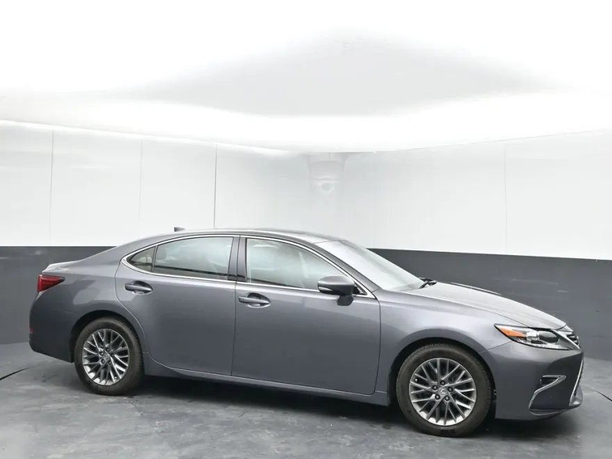 2018 Lexus ES 350 photo 1