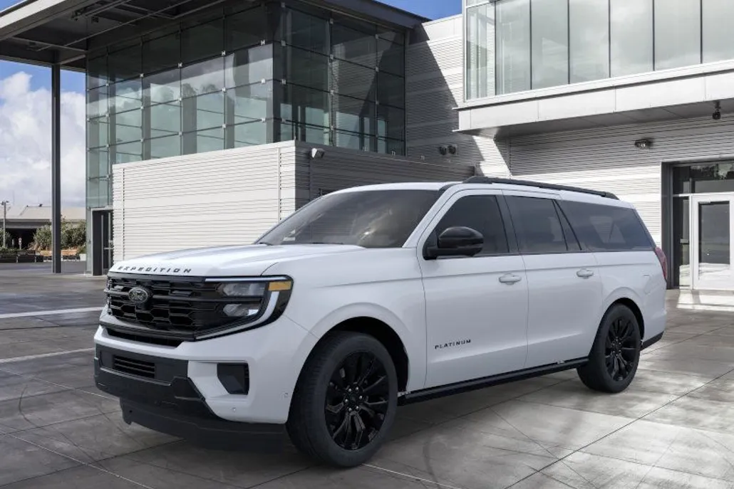 2025 Ford Expedition MAX Platinum photo 1