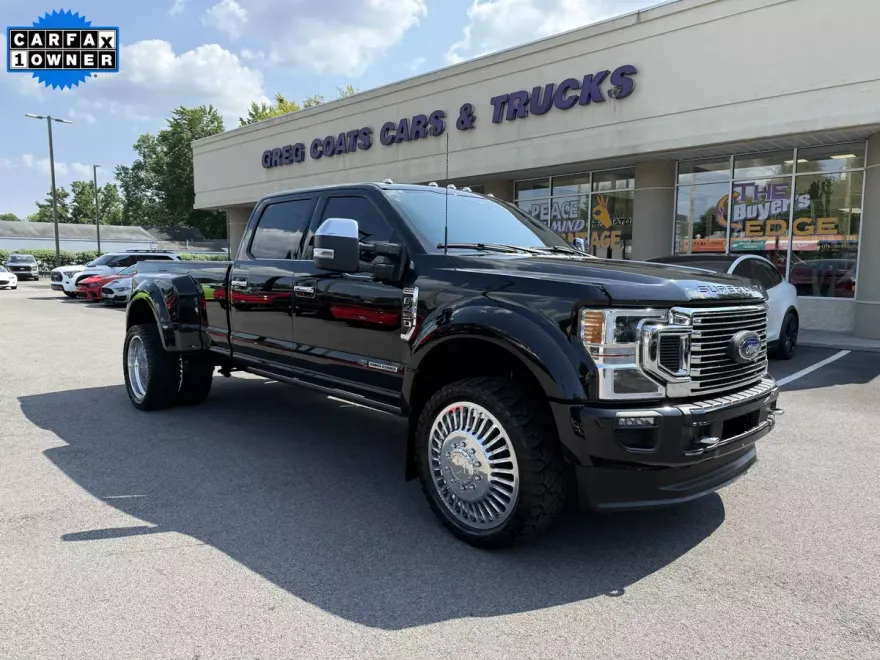 2022 Ford F-450 Platinum photo 1