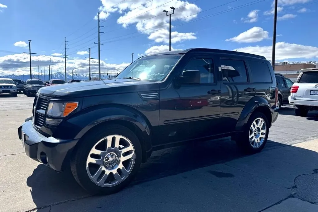 2009 Dodge Nitro R/T photo 1