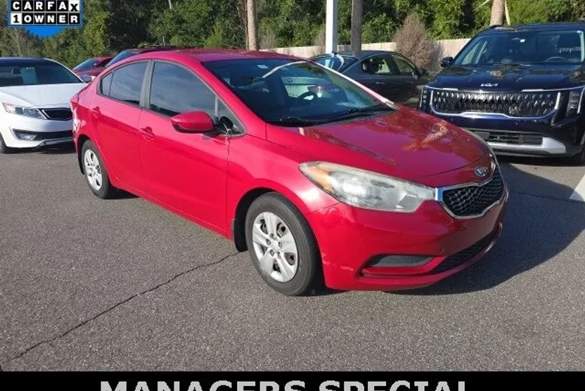 2016 Kia Forte LX photo 1