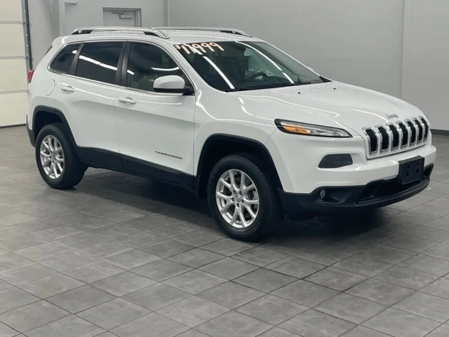 2015 Jeep Cherokee Latitude photo 1