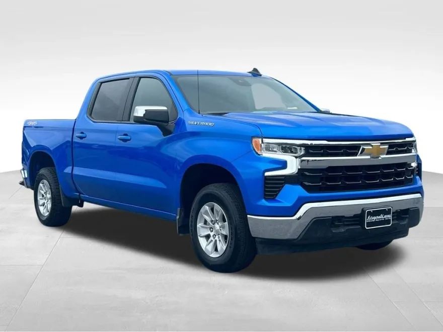 2025 Chevrolet Silverado 1500 LT1 photo 1