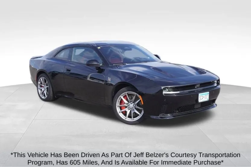 2025 Dodge Charger R/T Scat Pack photo 1