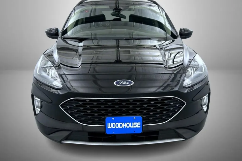 2020 Ford Escape SEL photo 1