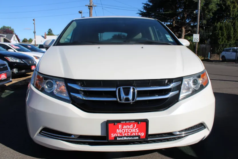 2016 Honda Odyssey EX photo 1