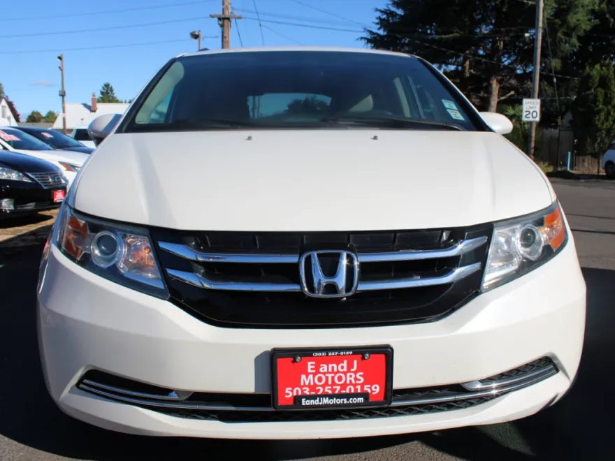 2016 Honda Odyssey EX photo 1