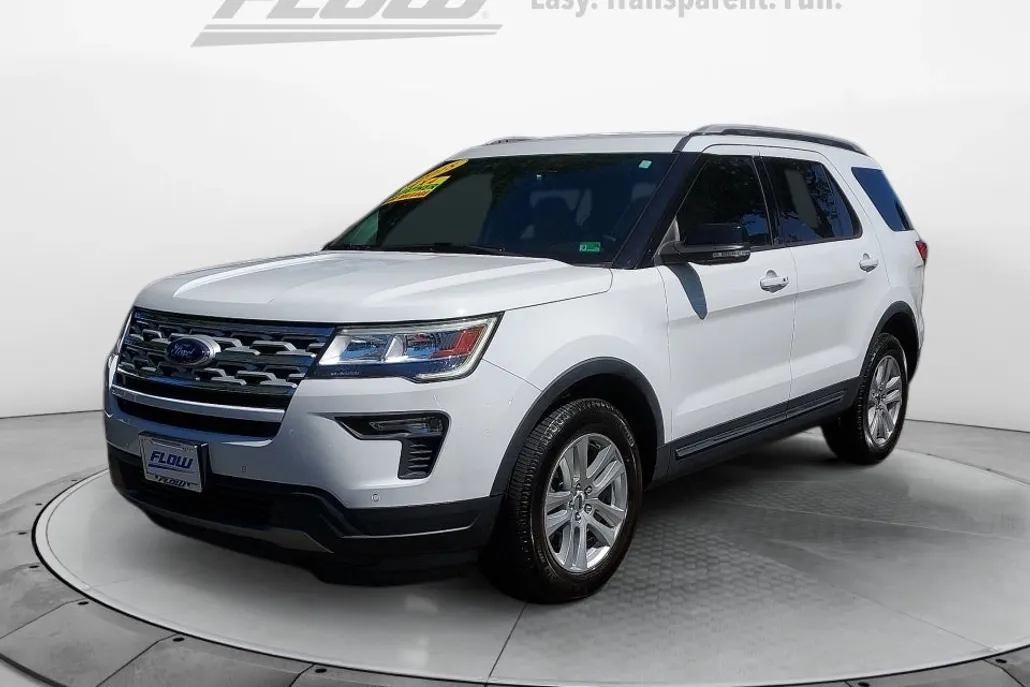 2018 Ford Explorer XLT photo 1