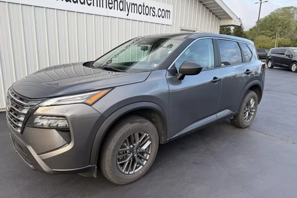 2024 Nissan Rogue S photo 1
