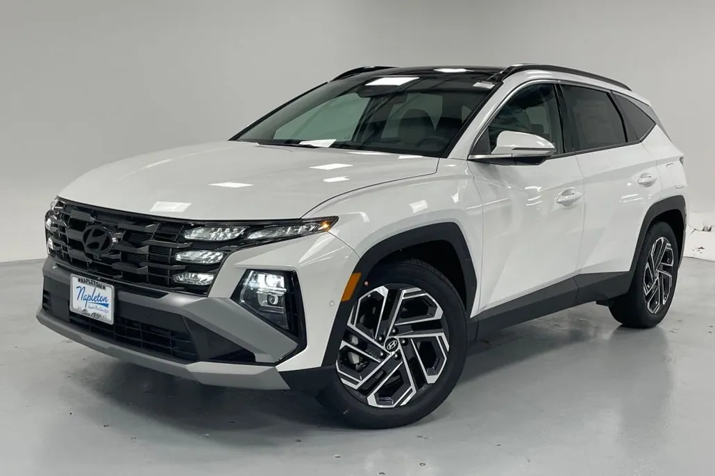 2025 Hyundai Tucson Limited photo 1