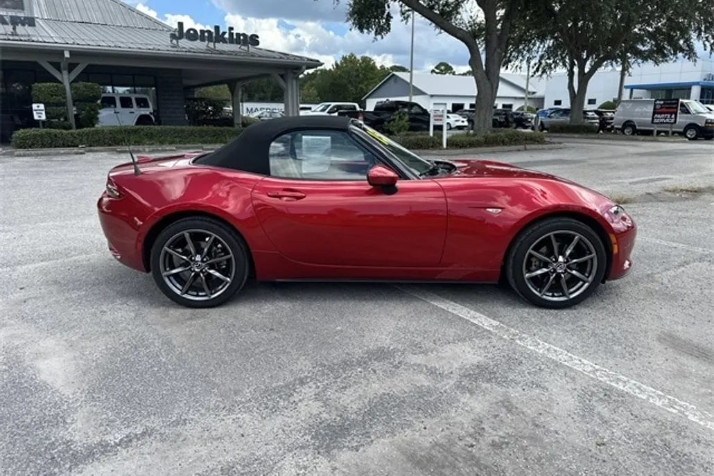 2016 Mazda MX-5 Miata Miata Grand Touring photo 1