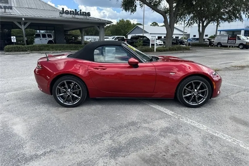 2016 Mazda MX-5 Miata Miata Grand Touring photo 1