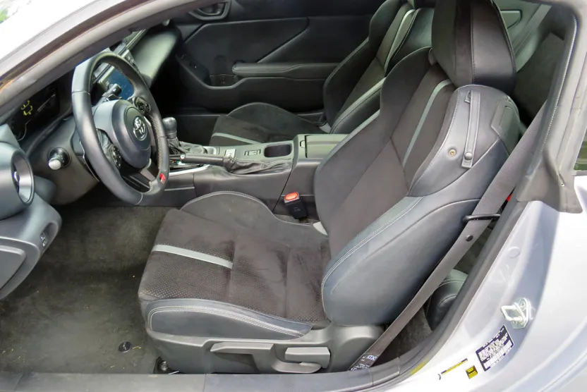 2024 Toyota GR86 Premium photo 1