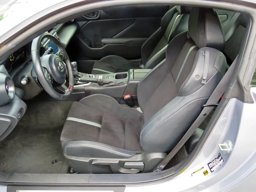 2024 Toyota GR86 Premium photo 1