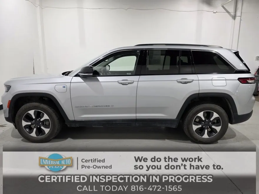 2023 Jeep Grand Cherokee 4xe photo 1