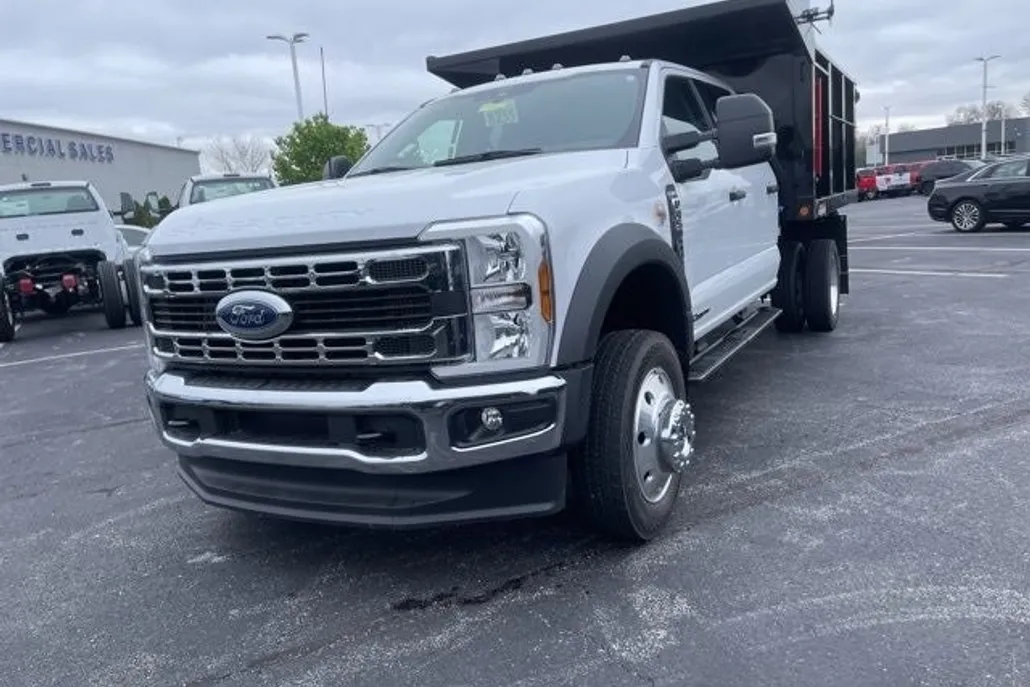 2024 Ford F-450 XL photo 1