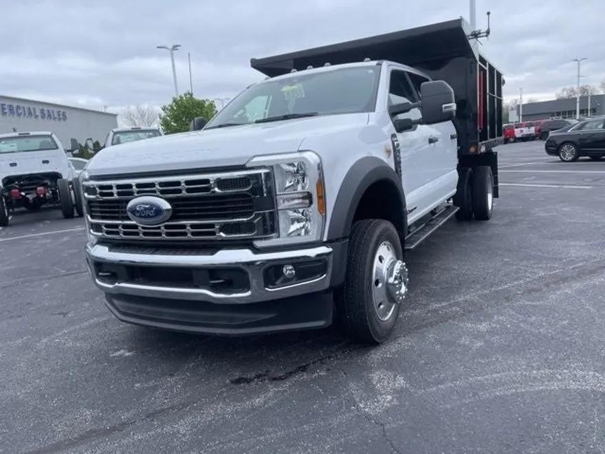 2024 Ford F-450 XL photo 1