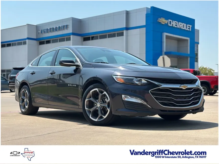 2023 Chevrolet Malibu 1LT photo 1