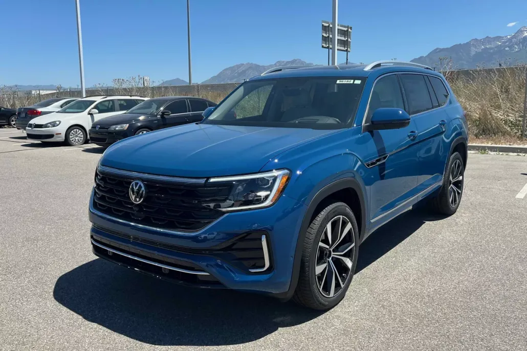 2025 Volkswagen Atlas SEL Premium R-Line photo 1