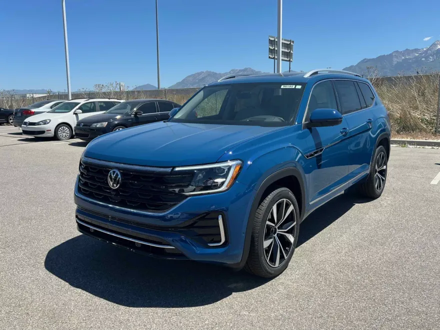 2025 Volkswagen Atlas SEL Premium R-Line photo 1