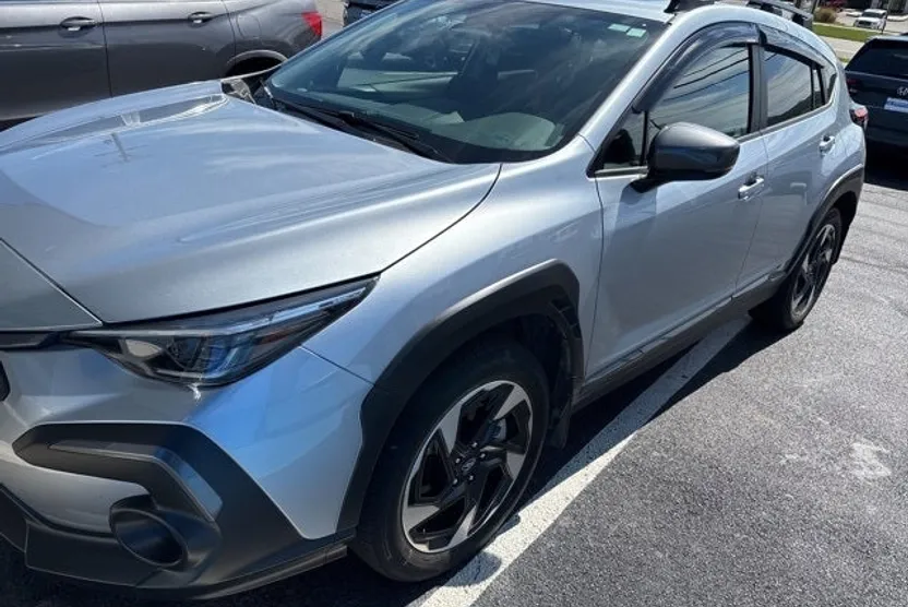 2024 Subaru Crosstrek Limited photo 1