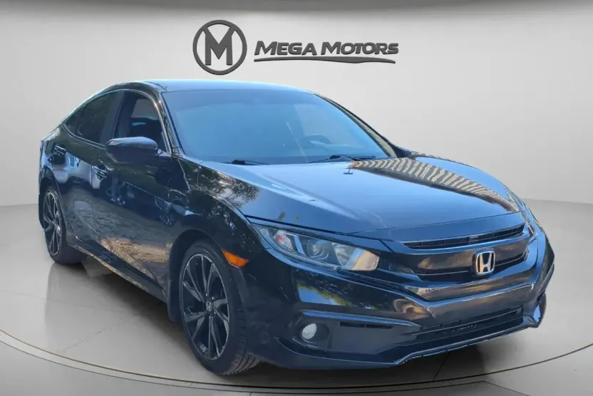 2019 Honda Civic Sport photo 1