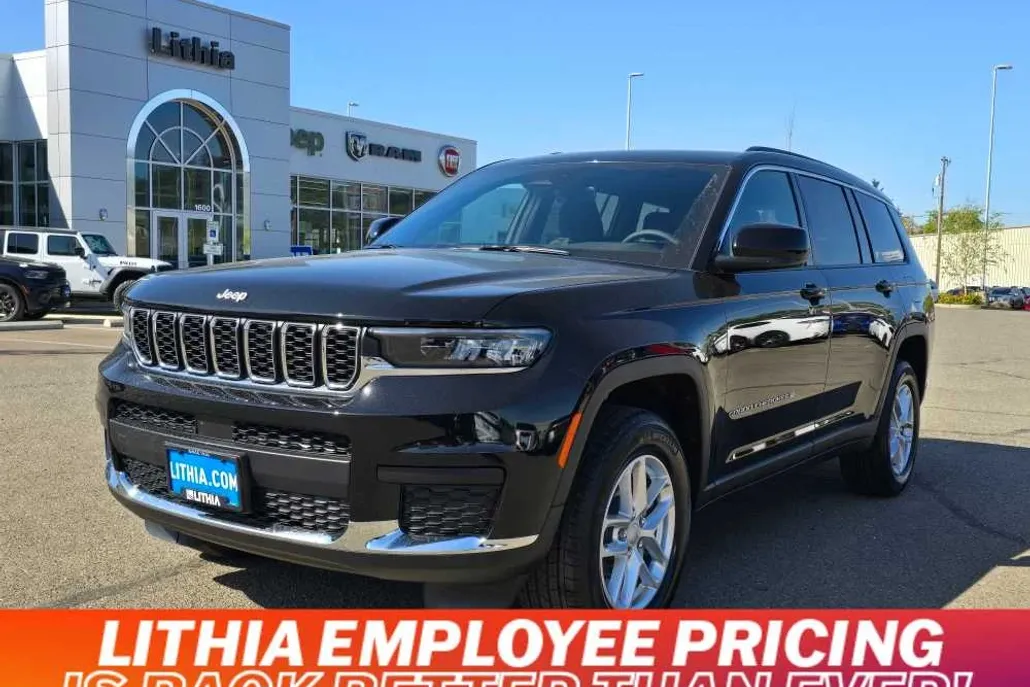 2025 Jeep Grand Cherokee Laredo X photo 1