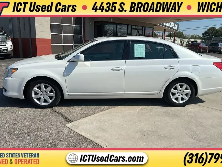 2010 Toyota Avalon XL photo 1