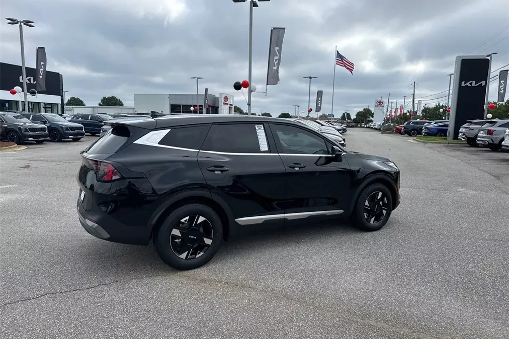 2026 Kia Sportage LX photo 1
