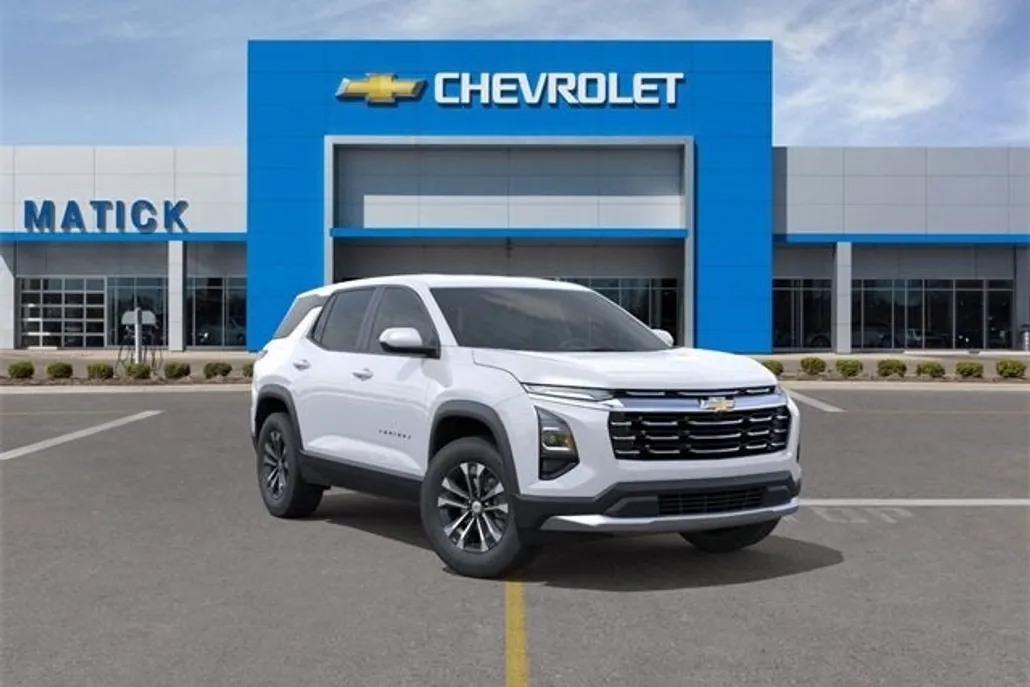 2026 Chevrolet Equinox LT photo 1
