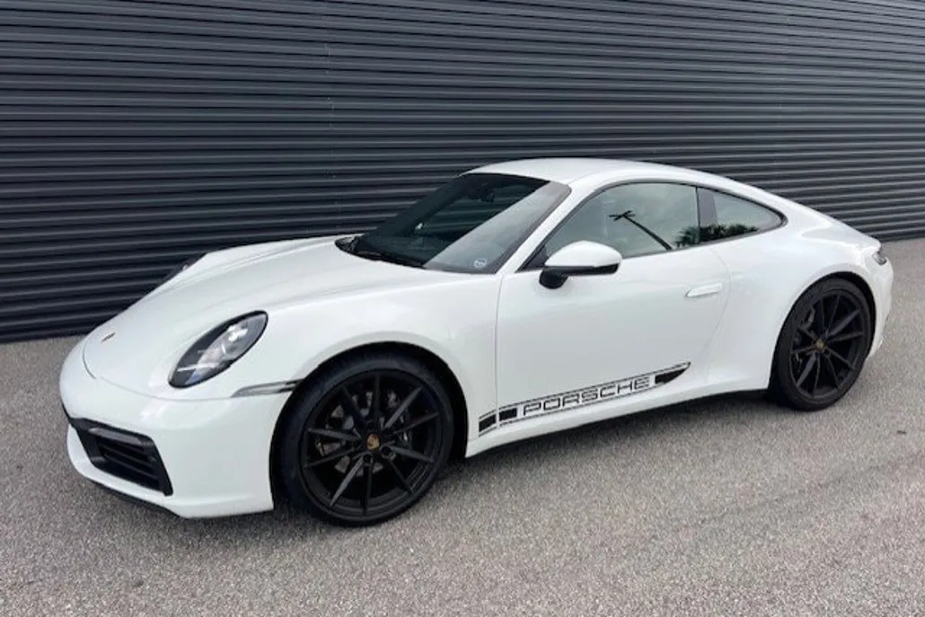 2022 Porsche 911 Coupe photo 1