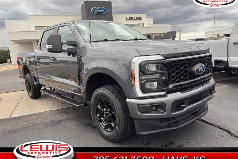 2023 Ford F-250 XL photo 1