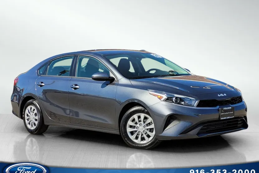 2024 Kia Forte LX photo 1
