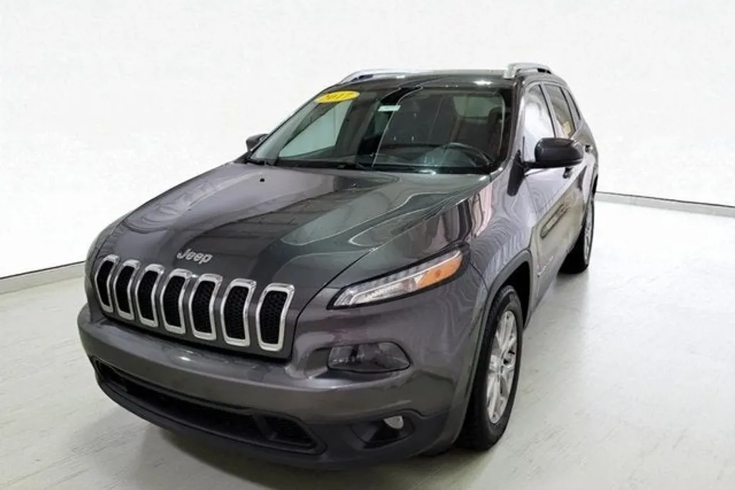 2017 Jeep Cherokee Latitude photo 1