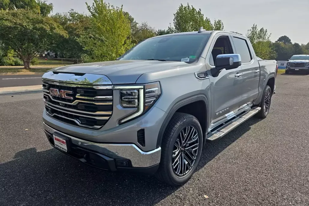 2026 Gmc Sierra 1500 SLT photo 1