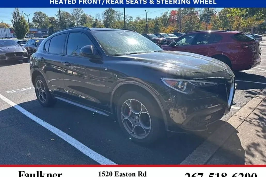2022 Alfa Romeo Stelvio Ti photo 1