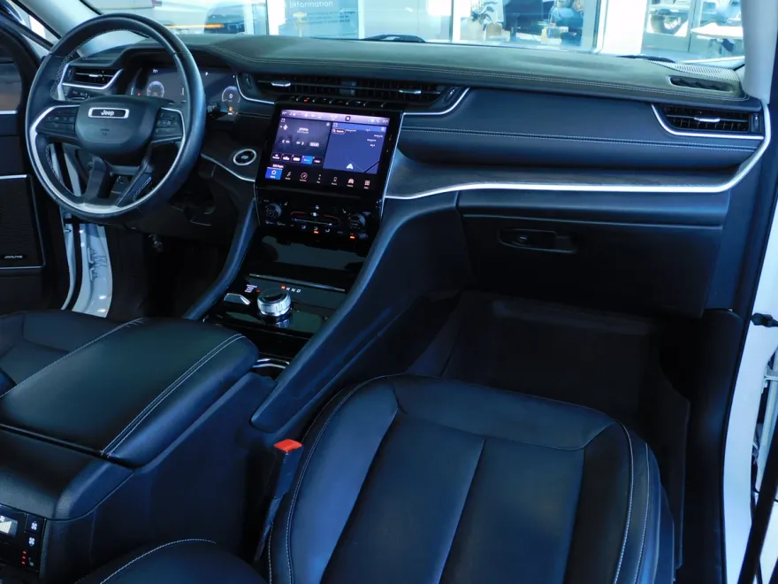 2021 Jeep Grand Cherokee Limited photo 1