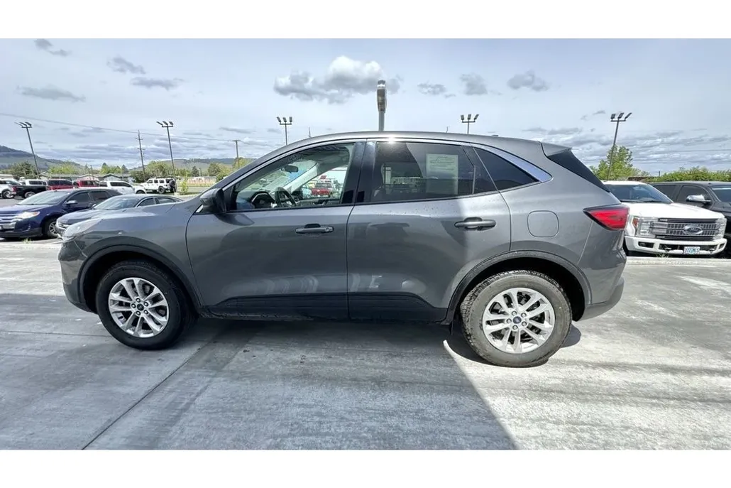 2021 Ford Escape SE photo 1
