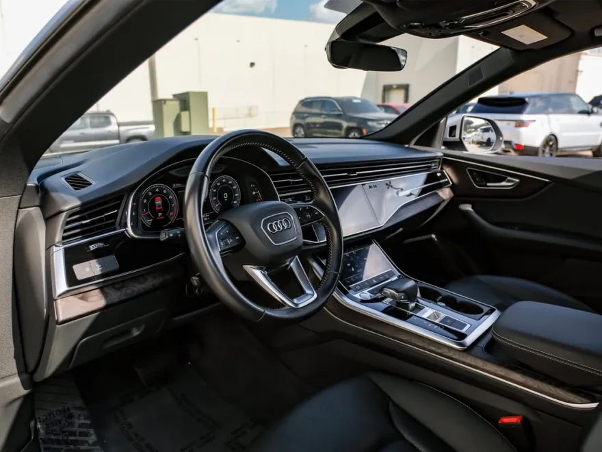 2019 Audi Q8 Premium Plus line photo 1