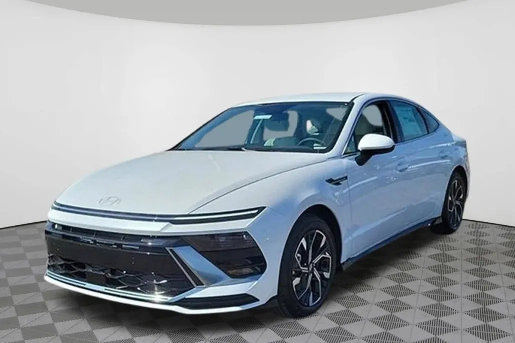2024 Hyundai Sonata SEL photo 1