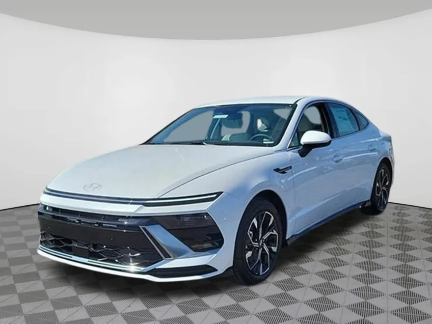 2024 Hyundai Sonata SEL photo 1