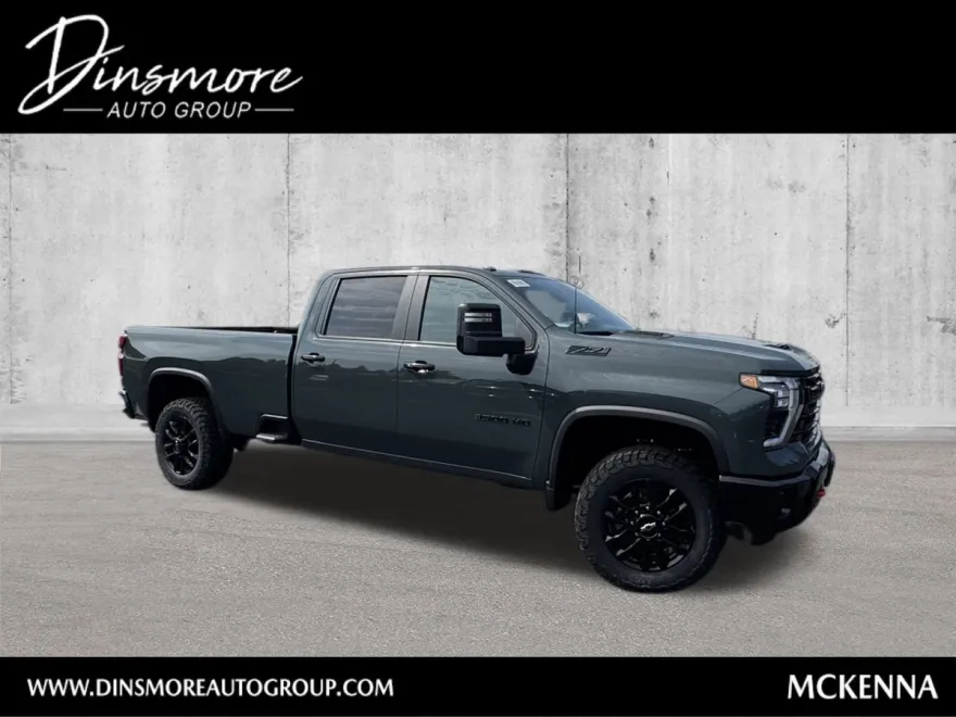 2026 Chevrolet Silverado 3500HD LT photo 1