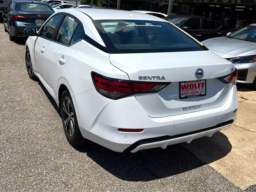 2022 Nissan Sentra SV photo 9