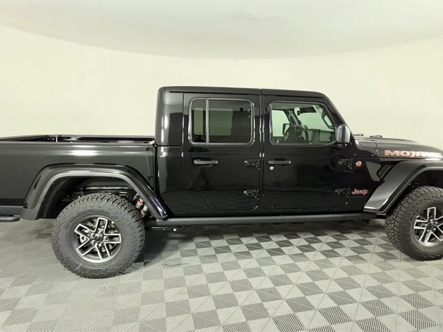 2025 Jeep Gladiator Mojave photo 1
