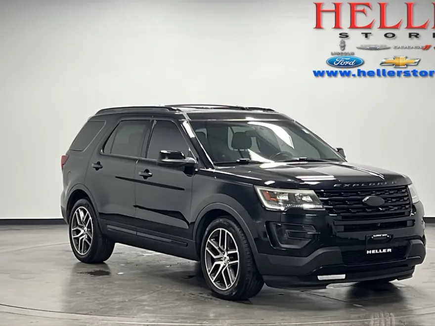 2017 Ford Explorer Sport photo 1