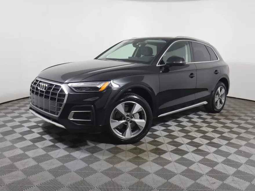 2023 Audi Q5 Premium 40 TFSI photo 1