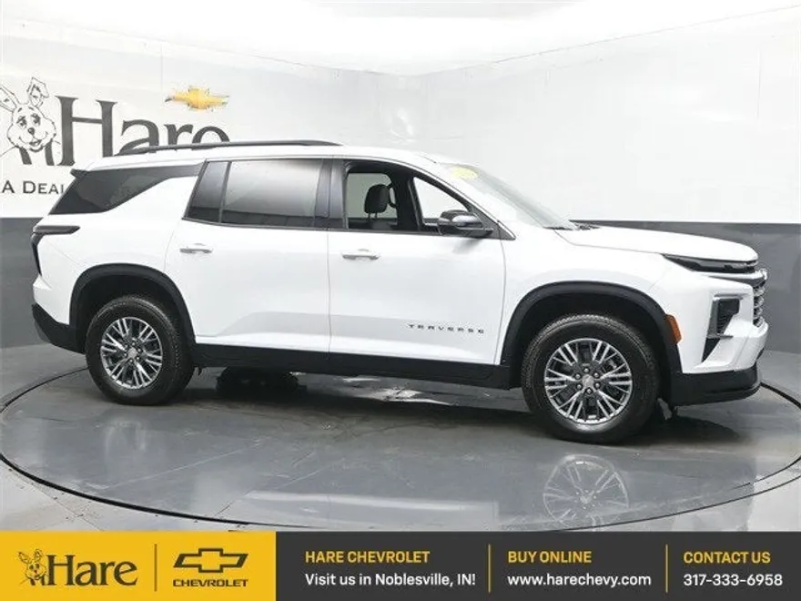 2025 Chevrolet Traverse photo 1