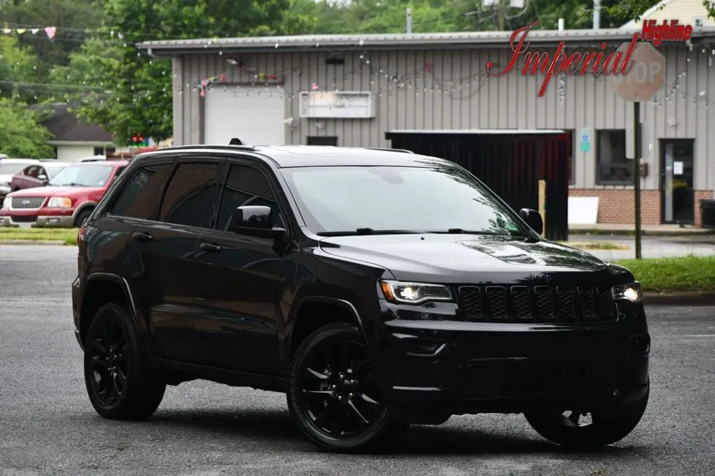 2020 Jeep Grand Cherokee Altitude photo 1